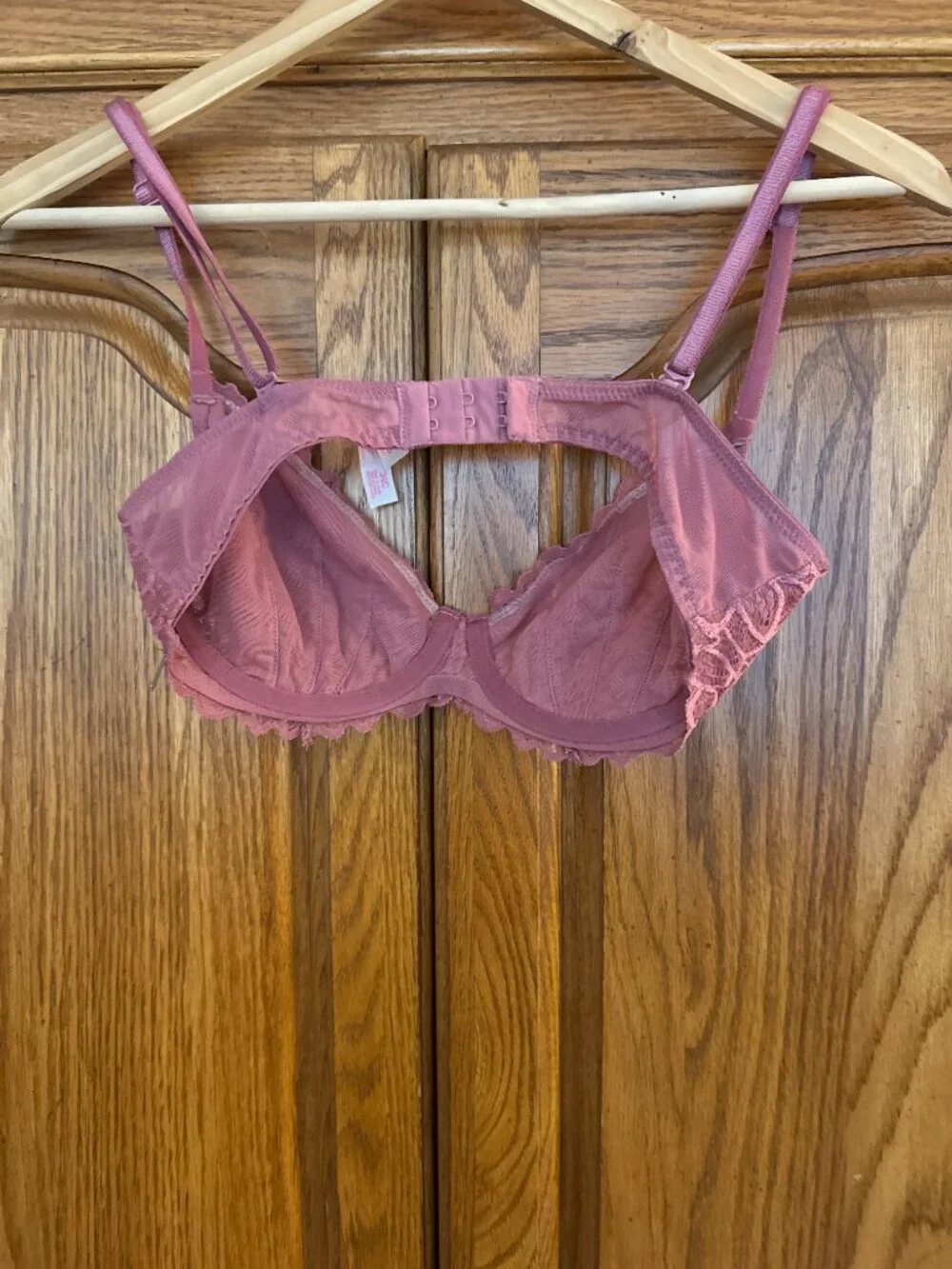 PINK Victoria's Secret Mauve Lace Underwire Bra